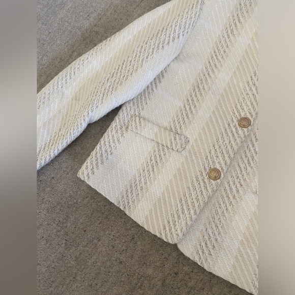 H&M beige & ivory tweed oversized jacket gold buttons size S (fits like a large) - Picture 7 of 9